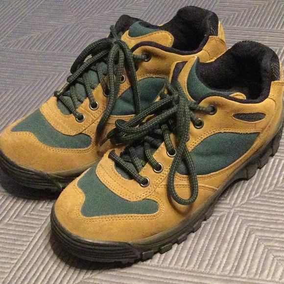 Merrell size 9 brown and green winter boots for women - Picture 3 of 7